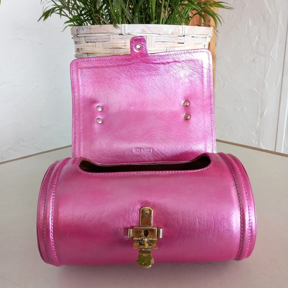 Coblentz Leather, Vintage 1960’s Purse, Made in Italy So cute & leather painted